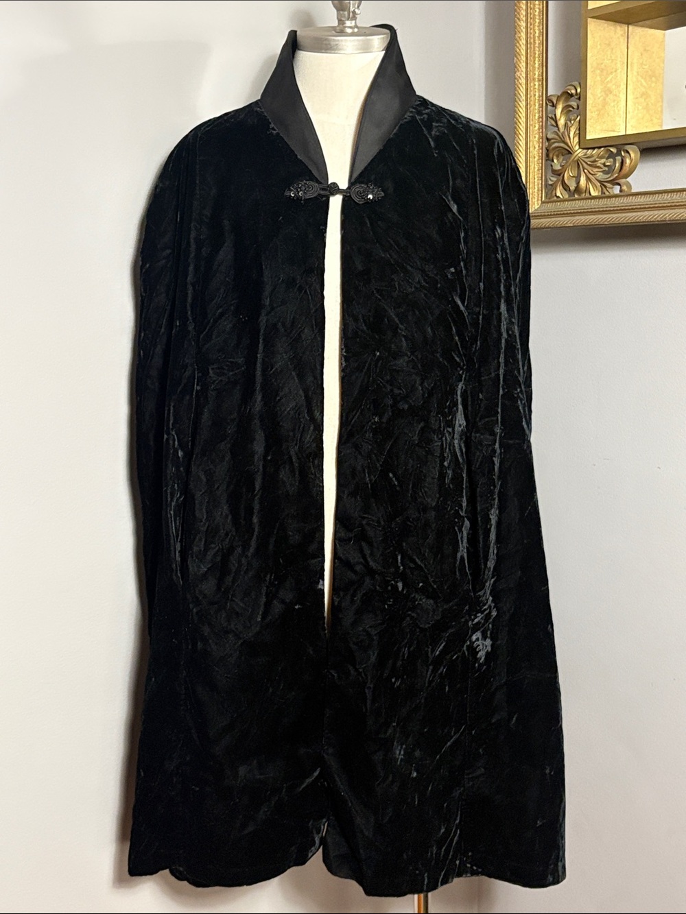 Patra VINTAGE XL Black Velvet Cape Coat Elegant Outerwear